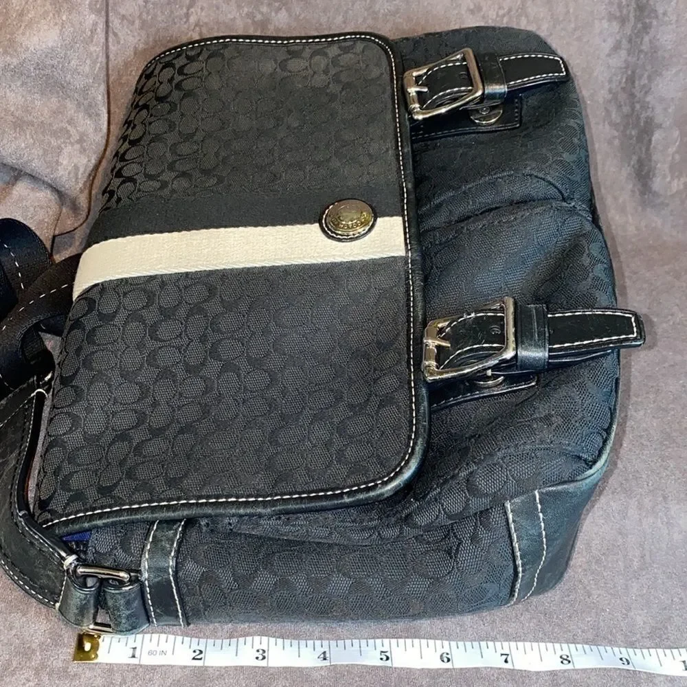 Coach Voyager Messenger Bag